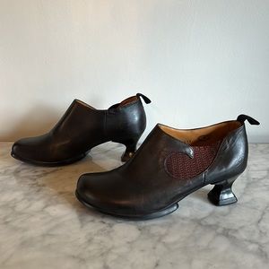 Fluevog Wearever Kiitos